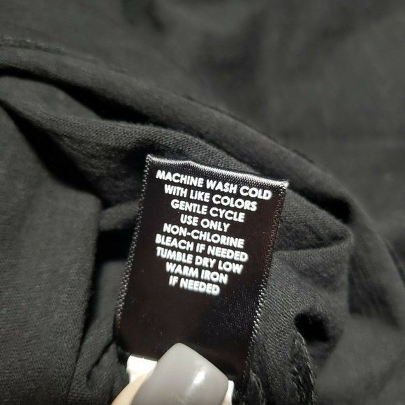 Torrid Black Short Sleeve Shirt Relaxed Fit Boyfriend Premium Tee - Picture 10 of 10